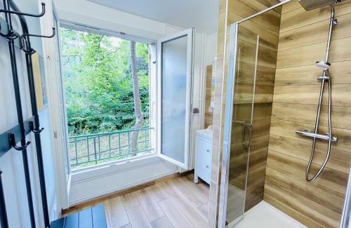 Le Creusot Apartment | LAppart de Gauche Confort en ville avec parking privé