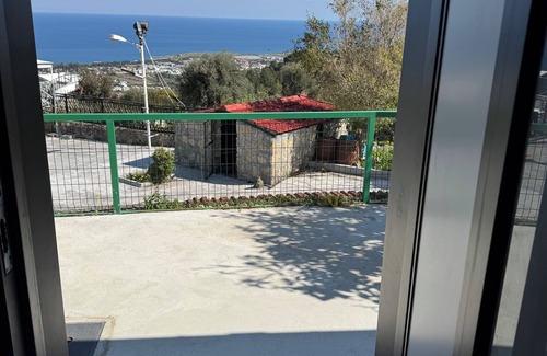 Nicosia House | Lapta bungalow with own pool and breathtaking views