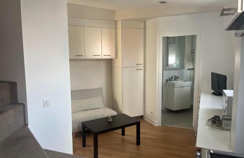 Cernay Apartment | Lara Home, centre reims