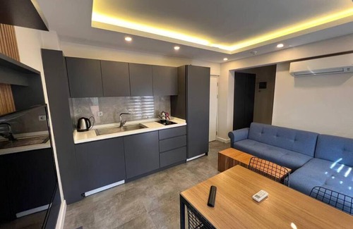Eski Lara Apartment | Lara's Homes B2 Basement (1+1)