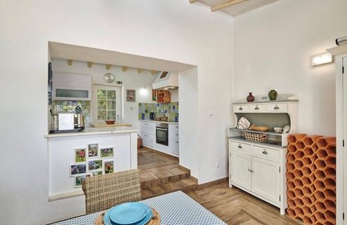 Fonte do Bispo Villa | Laranjeira - Three Bedroom Villa, Sleeps 6