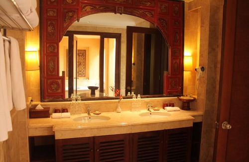 Salatiga Hotel | Laras Asri Resort and SPA