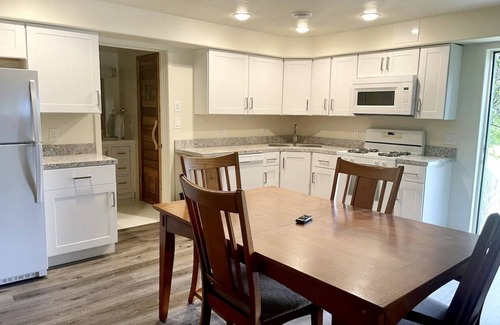Homer Apartment | Large 1 bedroom 1 bath with Sauna