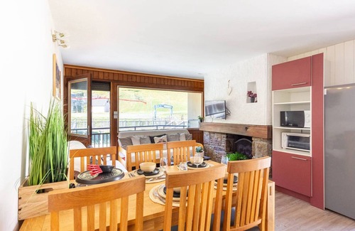 Pla d'Adet Apartment | Large 13 pers. apartment at the foot of slopes in Saint-Lary-Soulan