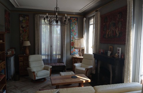 Montlignon Cabin | Large 1900s-style house with garden near Paris ideal for families