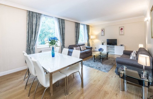 Soho Apartment | Large 2 Bedroom Apartment for Family - Close to Oxford Street and Covent garden