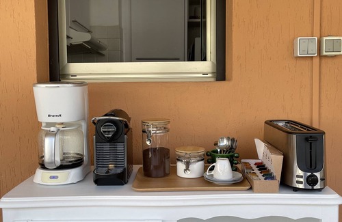 Le Cannet Apartment | Large 2-room apartment with terrace and pool