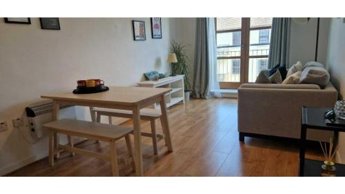 Portobello Apartment | Large 2bd at trendy Portobello Dublin city centre