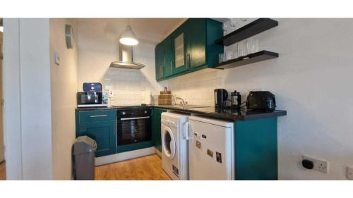 Portobello Apartment | Large 2bd at trendy Portobello Dublin city centre