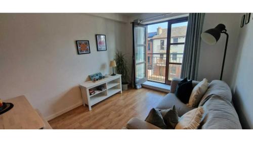 Portobello Apartment | Large 2bd at trendy Portobello Dublin city centre