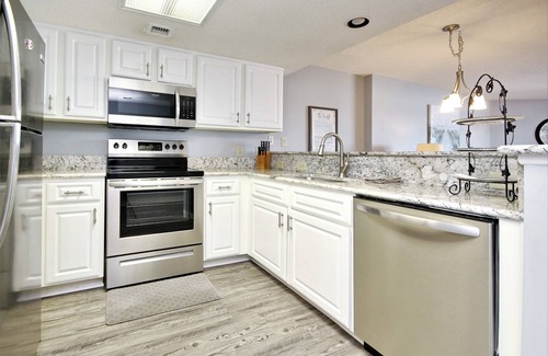Myrtle Beach Condo | LARGE 3BD CONDO IN BEACHSIDE RESORT W/AMENITIES GALORE!