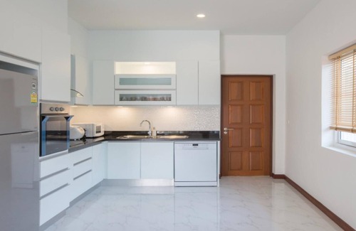 Central Seminyak Villa | Large 3br villa and pool