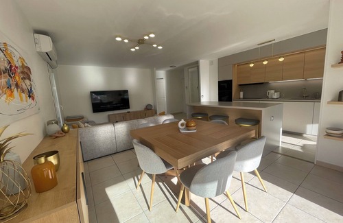 La Croix des Gardes Apartment | Large 3p all comforts + 2 terraces