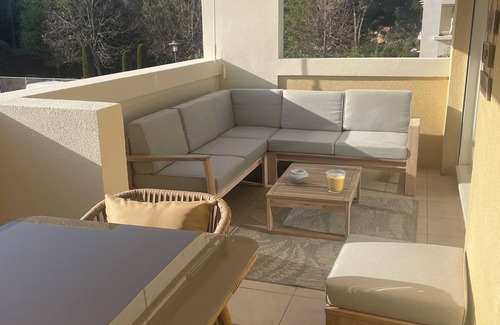 La Croix des Gardes Apartment | Large 3p all comforts + 2 terraces