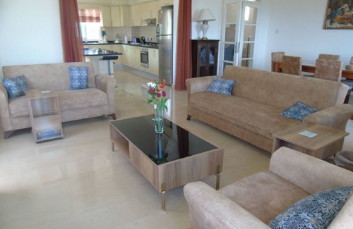 Karsiyaka Villa | Large 4 Bedroom Villa With sea Views