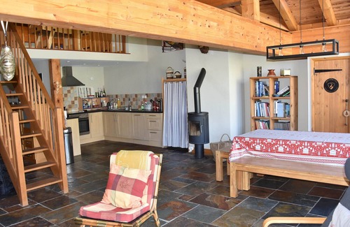 Pralognan-la-Vanoise Apartment | Large 4-room apt, mezzanine, 3 bathrooms, stove, near slopes