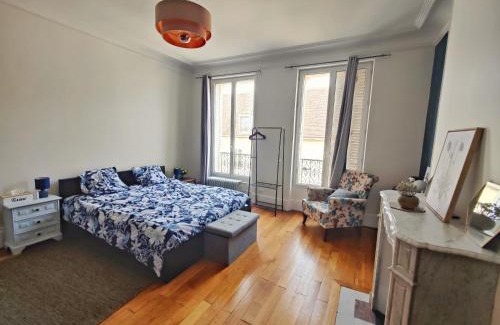 Nemours Apartment | large 5-bedroom 2 floor apartment 200 m2