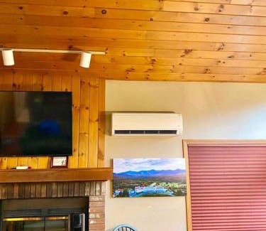Bretton Woods House | Large 5 bedroom Bretton Woods Townhome 1 gig WiFi