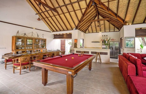 Sunset Road House | Large 5 bedroom villa with big pool - Seminyak