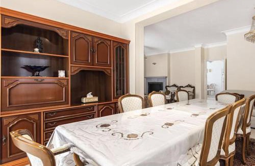 Finchley Church End Apartment | Large 6 Bedroom house in Finchley