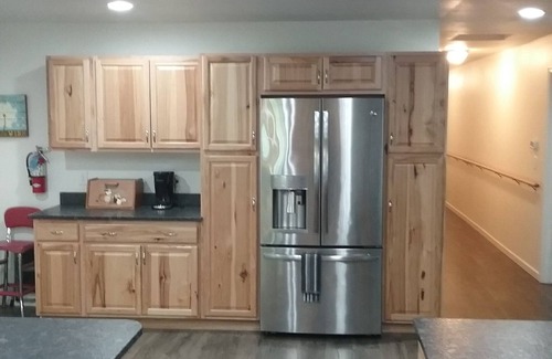 Roseburg House | Large 7 bd 5 bath house. A few miles from wildlife safari. Gourmet kitchen