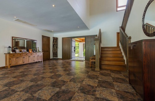 Hua Hin Villa | Large 7 Bed Luxury Villa on the Golf Course