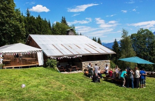 Cordon Ski Chalet | Large alpine chalet 250 m2 with all comforts for 25 people in Cordon (74)