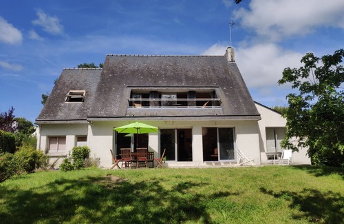 Crach House | Large and beautiful vacation home (5 bedrooms and large living room of 40 m2)