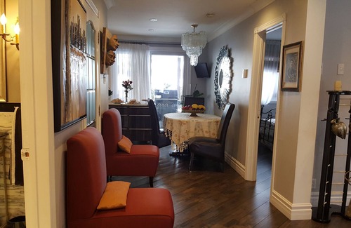 Brossard House | Large And Charming two floor main level Duplex 12 minutes from downtown Montreal