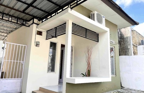 Cilandak House | Large and Cheap Family Guesthouse in Graha Permata Kota