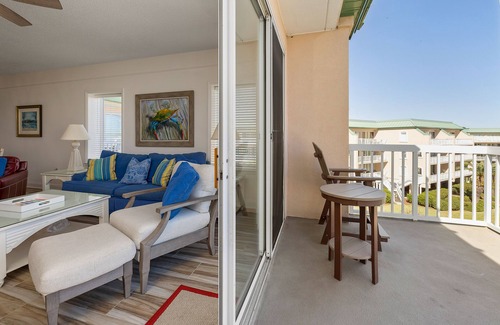 Saint Simons Island Condo | Large and Luxurious Oceanfront Condominium! Enjoy Ocean Views, Beach Access and Pool