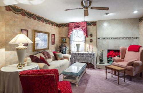 Danville Apartment | Large and Private Guest House Apt with Patio and Views!