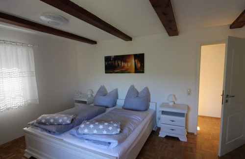 Pirna Apartment | Large apartment on a former farm at the gateway to Saxon Switzerland