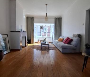 Vogelzang Apartment | Large apartment 800m from the beach 90 Square meters