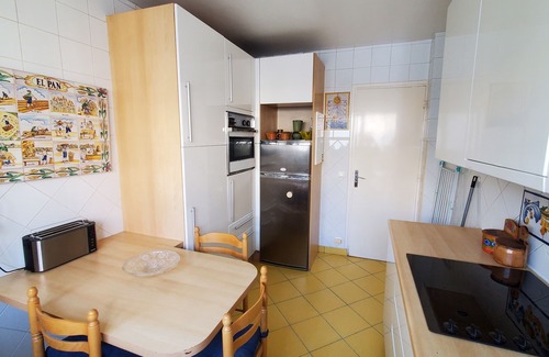Vanves Apartment | Large apartment, close to the metro, 15 minutes from Pte de Versailles, quiet, sunny location