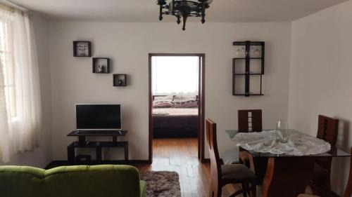 Quito Apartment | Large apartment in Quito's El Bosque sector
