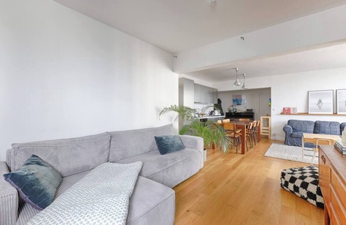 Flandres Apartment | Large apartment in the center of Paris. Ideal for families (10 people!)