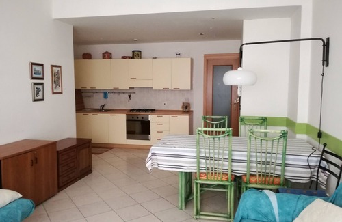Pietra Ligure Apartment | Large apartment facing the sea