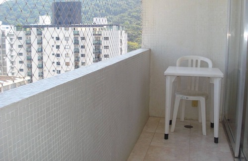 Pitangueiras Apartment | Large Apartment Overlooking Sea - 20 Metres From The Beach