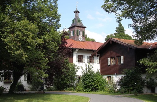 Rechetsberg Apartment | Large apartment with mountain views of Klostergut in the middle of nature!