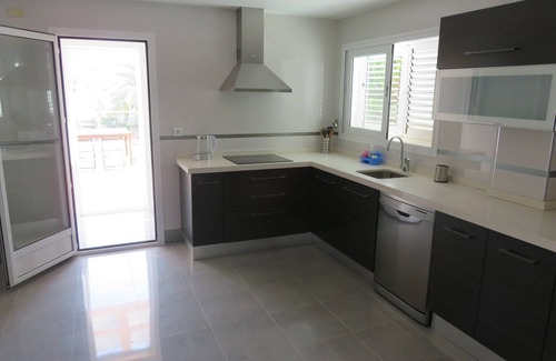 Mojacar House | Large apartment with WIFI, huge terrace and Communal Swimming Pool