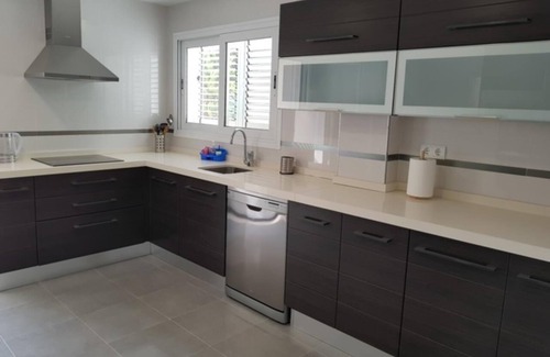 Mojacar House | Large apartment with WIFI, huge terrace and Communal Swimming Pool
