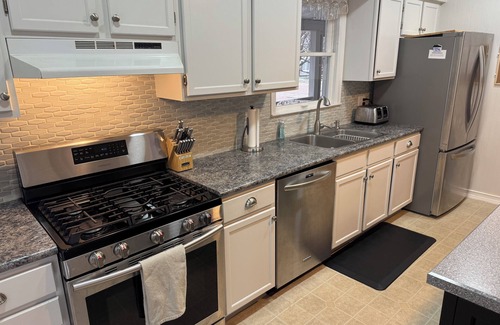 South Haven House | Large Beach House! 4 King beds! Great location!