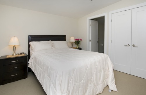 Regional District of Nanaimo House | Large Beach House in the Forest ~ Steps to the Beach