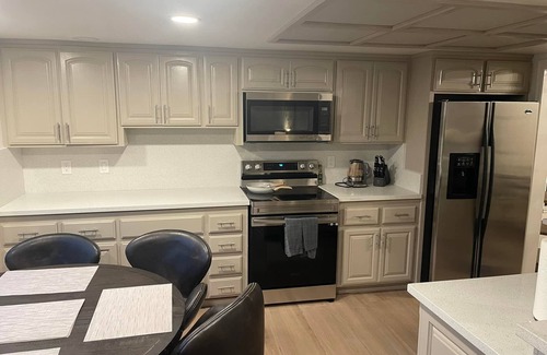 West Alameda House | Large beautiful home less than 1 minute from the beach