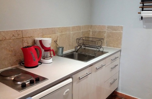 Aix-en-Provence Historic Centre Apartment | large bright studio of 35 m² in the historic heart of Aix en Provence, wifi