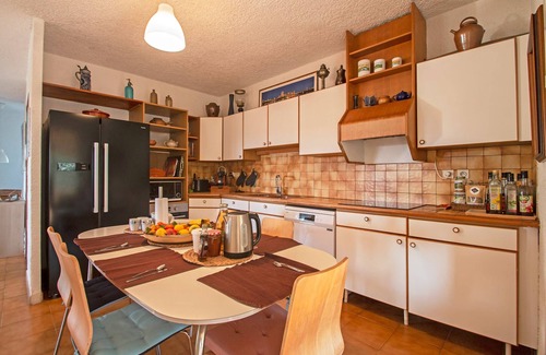 Montferrier-sur-Lez Villa | Large Bucolic Villa with pool, 12 pers, WiFi