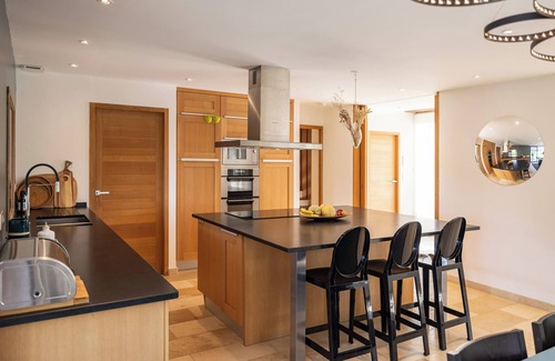 Beauregard-de-Terrasson House | Large, comfortable country house with swimming pool and lovely views.