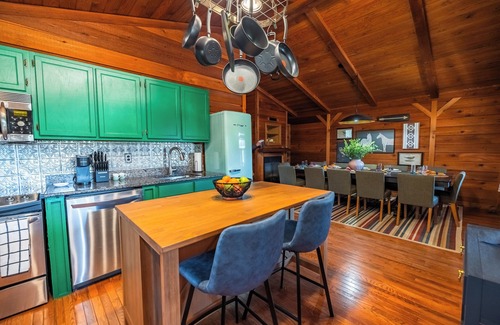 Monteagle Cabin | Large cabin on a quiet .5 acres! Game room, hot tub, sauna, fire pit, etc.