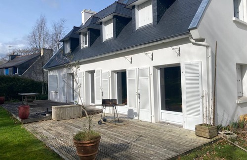 Pleuven House | Large-capacity home